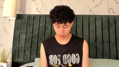 noah_dupont_ online show from September 2025 07:59:01 PM