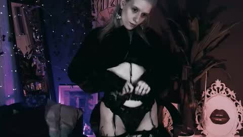 REAL name LiaDM are always open online show from December 2025 07:19:02 PM