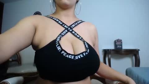 Noah  online show from February 2025 09:24:02 PM