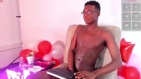 noah_johes online show from February 2025 07:38:02 AM