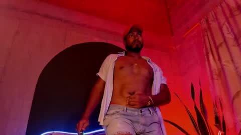 Noah online show from February 2025 12:17:01 AM