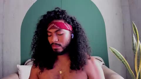 Noah online show from February 2025 08:58:02 PM