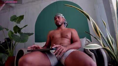 Noah online show from December 2025 04:58:01 PM