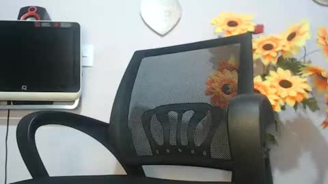 Noah Millers online show from January 2025 04:52:02 AM