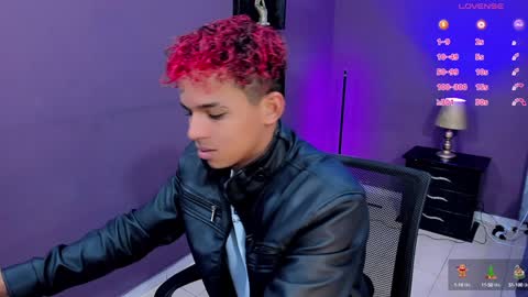 noah_smith04 online show from December 2024 12:44:01 PM