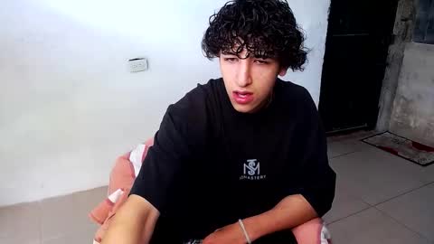 Snapshot of noah_sokolov_ chatting on February 2026 05:11:02 PM Kervs online show from February 2026 05:11:02 PM