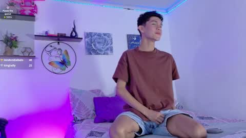 noah tyler  online show from October 2025 10:51:02 PM