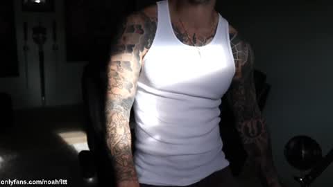 Snapshot of noahfitt chatting on July 2026 01:43:01 AM Noah Fitt online show from July 2026 01:43:01 AM