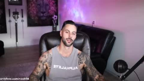Snapshot of noahfitt chatting on July 2026 02:38:01 AM Noah Fitt online show from July 2026 02:38:01 AM