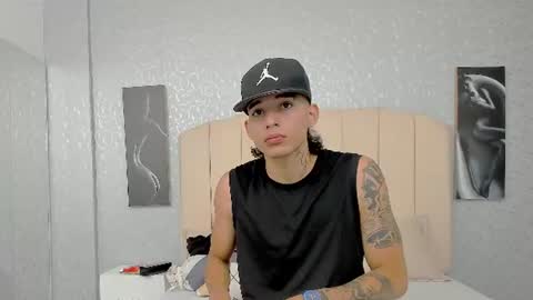 Snapshot of noahthomson1 chatting on June 2026 12:14:02 PM NoahThomson online show from June 2026 12:14:02 PM
