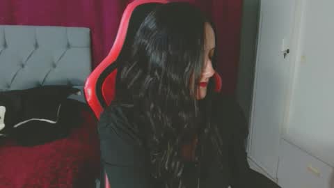 Snapshot of noamartin_ chatting on October 2025 12:45:01 AM Noamartin online show from October 2025 12:45:01 AM