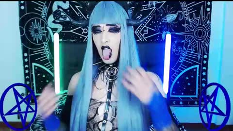 caroline online show from February 2025 08:02:02 AM