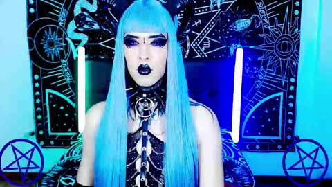 caroline online show from February 2025 07:15:01 AM