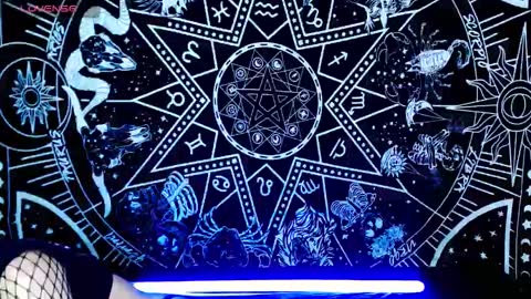 caroline online show from October 2025 12:21:02 AM