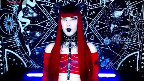 caroline online show from October 2025 02:34:02 AM