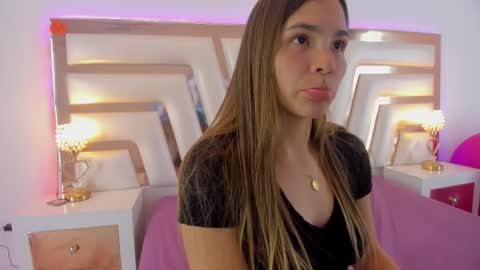 noawallace online show from November 2025 10:43:02 PM