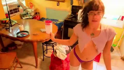 Snapshot of nobunny_owenz chatting on July 2026 07:13:01 PM Nobunny online show from July 2026 07:13:01 PM