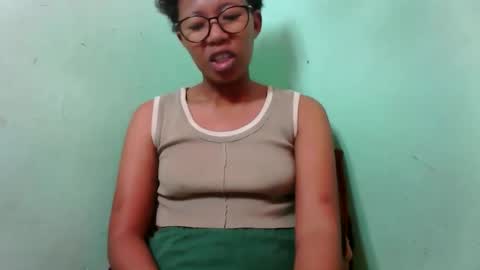 noella711128 online show from October 2025 05:51:02 AM