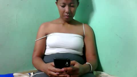 noella711128 online show from October 2025 05:57:01 PM