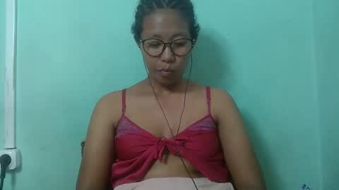 noella711128 online show from December 2025 08:42:02 AM