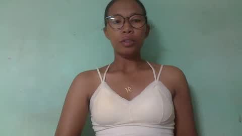 noellah online show from March 2025 04:28:01 AM