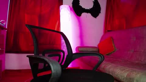 Noha Lux online show from November 2025 01:15:02 PM