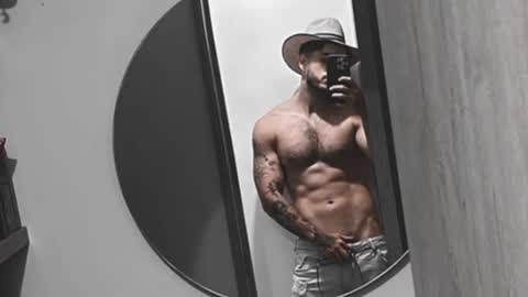 Snapshot of noha_miler chatting on June 2026 12:54:02 AM kevin online show from June 2026 12:54:02 AM