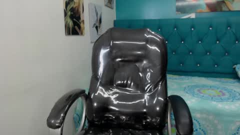 Noha Scott online show from January 2025 10:43:02 PM