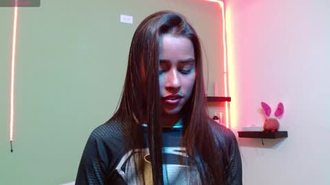 Noha Thomson online show from January 2025 06:04:01 PM