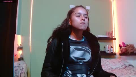 Noha Thomson online show from March 2025 10:10:01 PM