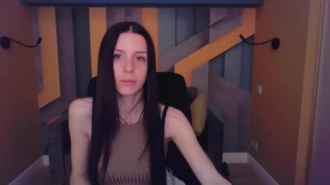 NoirDiva online show from May 2026 06:00:02 AM