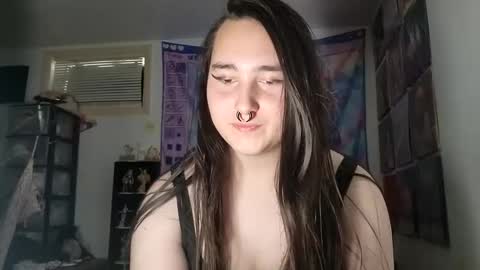 nonbinarybeauty20 online show from February 2025 08:11:02 PM