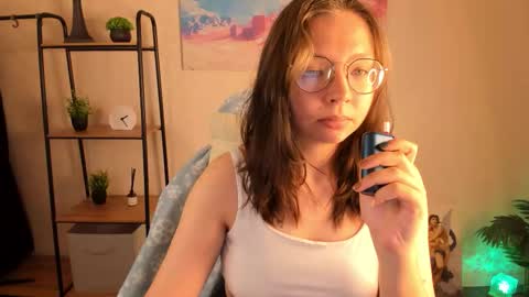 NOORA online show from October 2025 01:04:02 AM