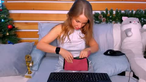 Nora online show from December 2024 03:44:01 AM