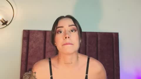 Nora Da Silva online show from October 2025 12:52:02 AM