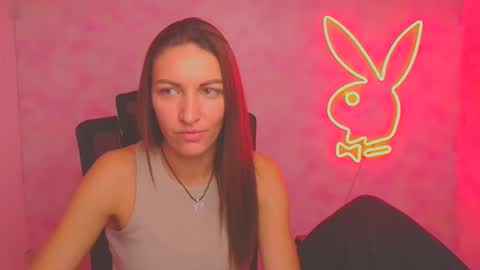 Nora online show from September 2025 01:27:01 PM