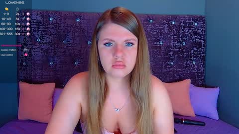 Snapshot of norabigas chatting on January 2025 01:31:02 AM Nora online show from January 2025 01:31:02 AM