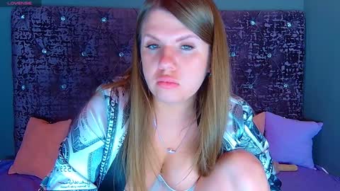 Snapshot of norabigas chatting on January 2025 05:03:02 AM Nora online show from January 2025 05:03:02 AM