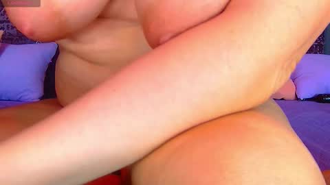 Snapshot of norabigas chatting on September 2025 01:49:01 AM Nora online show from September 2025 01:49:01 AM