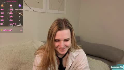 Elina online show from April 2026 10:15:01 AM