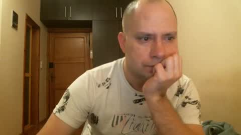 norbertopl87 online show from December 2024 09:41:01 PM