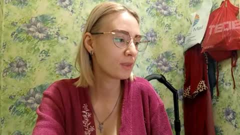 Snapshot of norinebaeza chatting on October 2025 07:26:02 AM Lola online show from October 2025 07:26:02 AM