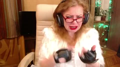 miss Tress online show from July 2026 09:30:01 PM