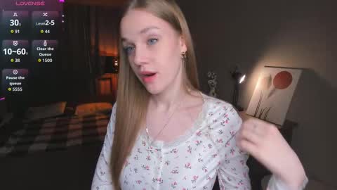 Beatrice online show from November 2025 07:13:02 PM