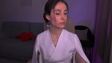 Hazel online show from December 2024 12:00:02 AM