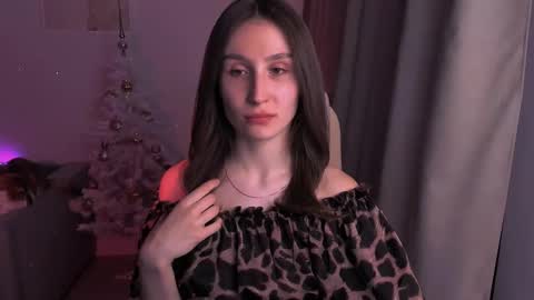 Hazel online show from January 2025 01:06:01 AM