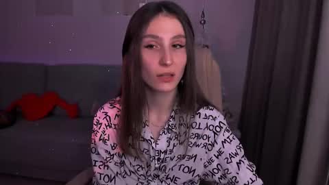 Hazel online show from January 2025 01:35:01 AM