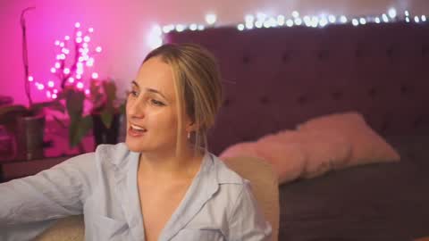 Tina online show from December 2024 01:17:01 AM