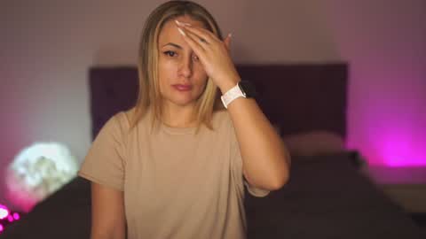 Tina online show from December 2024 08:18:01 PM