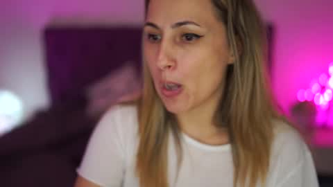 Tina online show from January 2025 08:45:01 PM